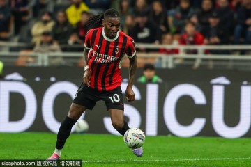 观战台:米兰双雄冲击意杯决赛 巴萨皇马冲刺+曼城争5