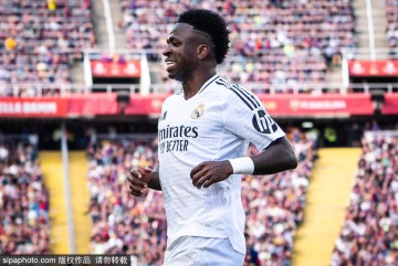 2万球迷发声!西甲赛季最佳:姆巴佩封王,17岁天才闪耀,皇马为何最失望?