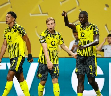 2-1!4.6亿豪门有惊无险晋级 好戏来了:八强战复刻去年欧冠决赛