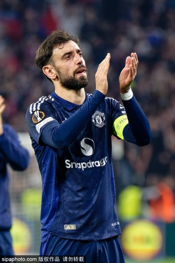 曼联的无尽赛季!14000公里长途跋涉只为球迷和收入