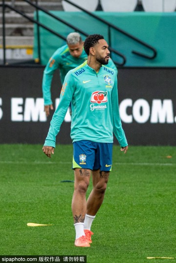 6300万镑!姆贝乌莫转会曼联获批准,红魔抢人大战即将收官?