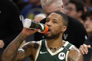 深静脉血栓痊愈!利拉德预计季后赛首轮G2或G3复出